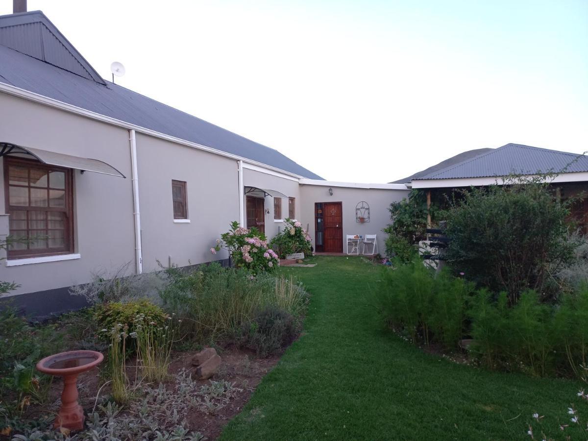 Dekotzenhof Hotel Wakkerstroom ภายนอก รูปภาพ